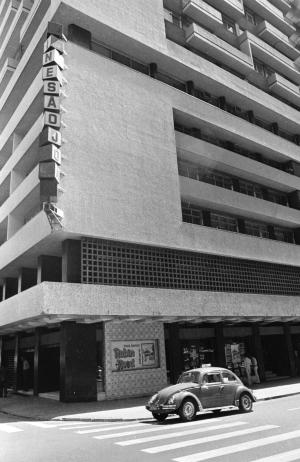 Cinema São João  em 1975 Hipólito Pereira  Agencia RBS