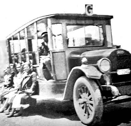 A Jardineira - Veículo de passageiros, ano de 1920 em Porto Alegre